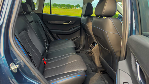 Jaecoo J5_Rear Seats.jpg
