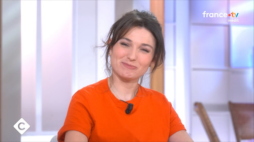C à vous (France 5) 2026 09 05 17 50 20.ts snapshot 00.07.55.274
