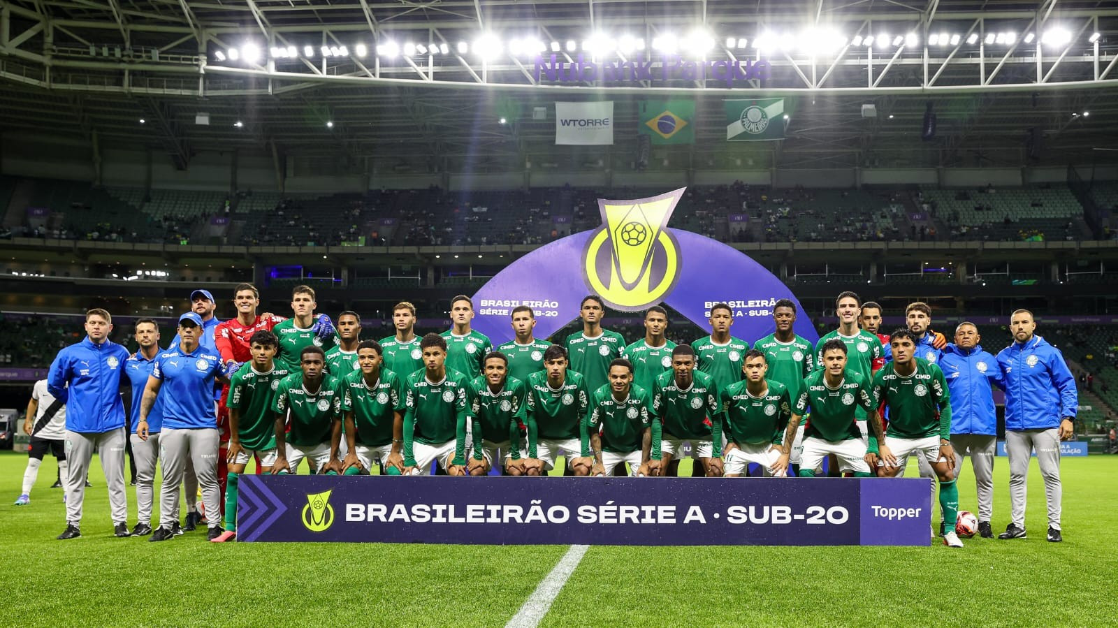 Palmeiras perde título para Vasco e vê futuro promissor na base com estrelas em ascensão
