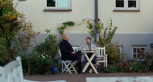 Sentimental.Value.2025.Criterion.2160p.UHD.BluRay.CZ NO.DTS HD.MA.5.1.SDR.x265 E.mkv 20260905 145236.jpg