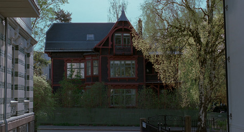 Sentimental.Value.2025.Criterion.2160p.UHD.BluRay.CZ NO.DTS HD.MA.5.1.SDR.x265 E.mkv 20260905 145157.jpg