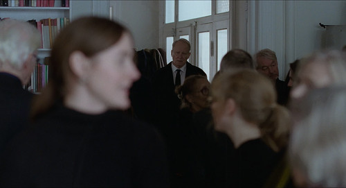 Sentimental.Value.2025.Criterion.1080p.BluRay.CZ NO.DD+5.1.x265 My.mkv 20260905 151625.373.jpg