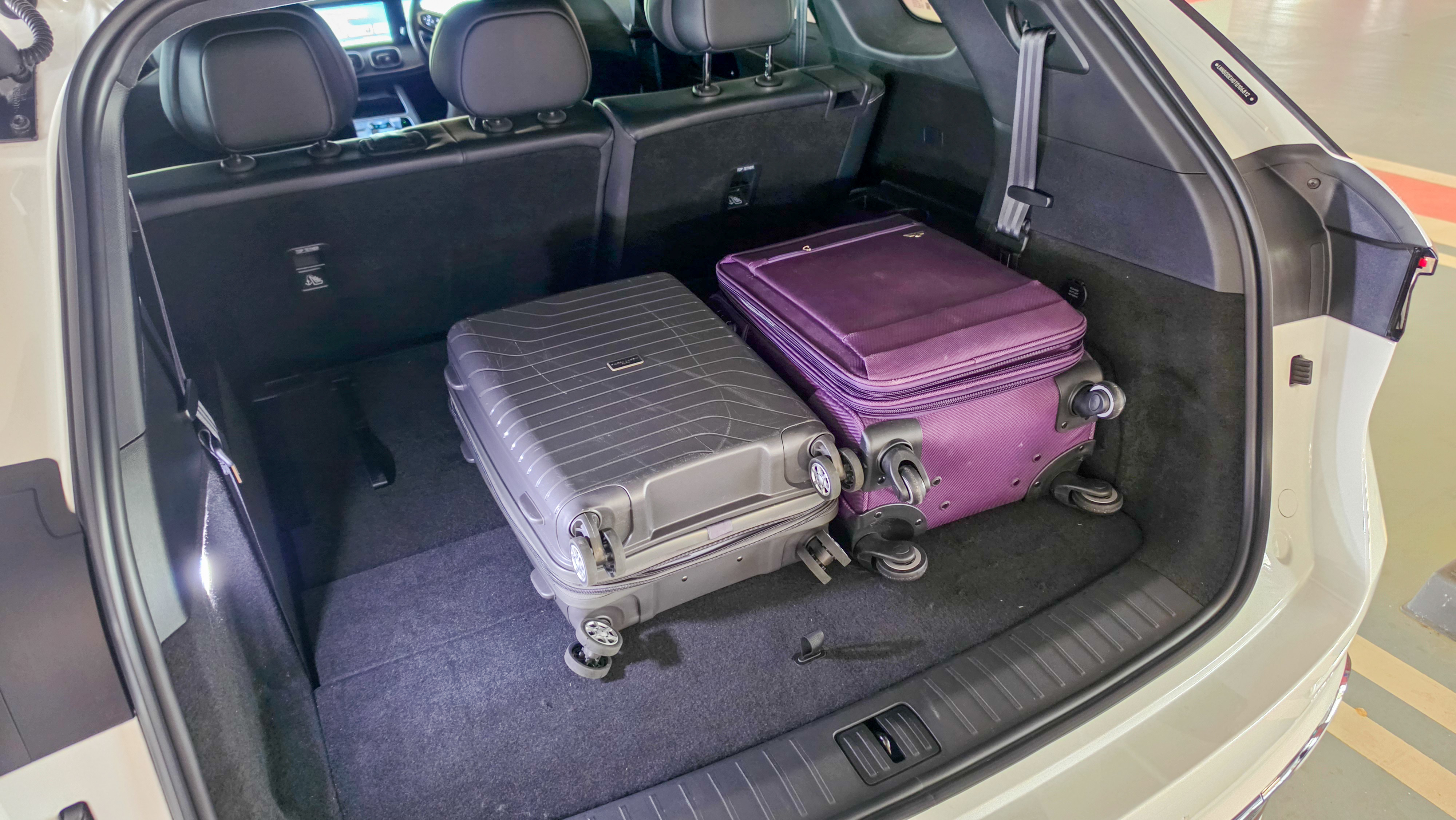 Jaecoo J8_Rear Boot Space with Luggage