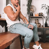 dani 2494