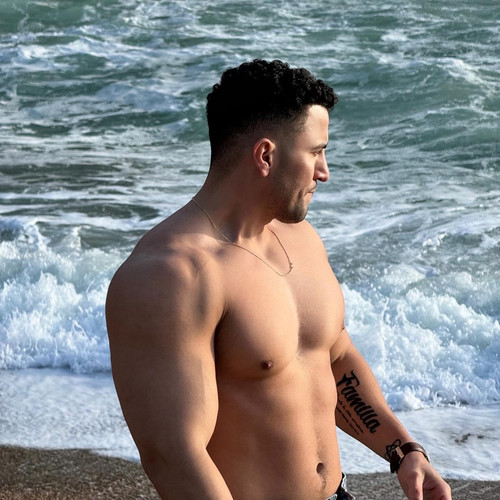 dani 899