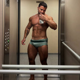 dani 3889