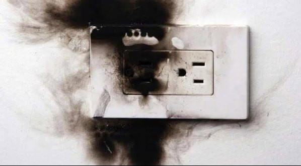 Mom Warns Others About The Link Between A ‘Fishy Smell’ And Melting Electrical Outlets.  Check the first comment.