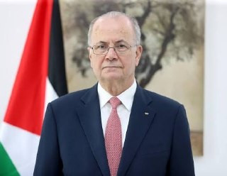 متابعة| رئيس الوزراء يهاتف محافظ الخليل ورئيس البلدية لمتابعة أوضاع المواطنين واحتياجاتهم:

▪هاتف رئيس الوزراء د. محمد مصطفى، اليوم السبت، محافظ الخلي...
