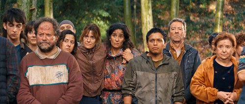 Go Team! 2026 WebRip [Hindi + Tamil + Telugu + English] 720p ESub Screenshot