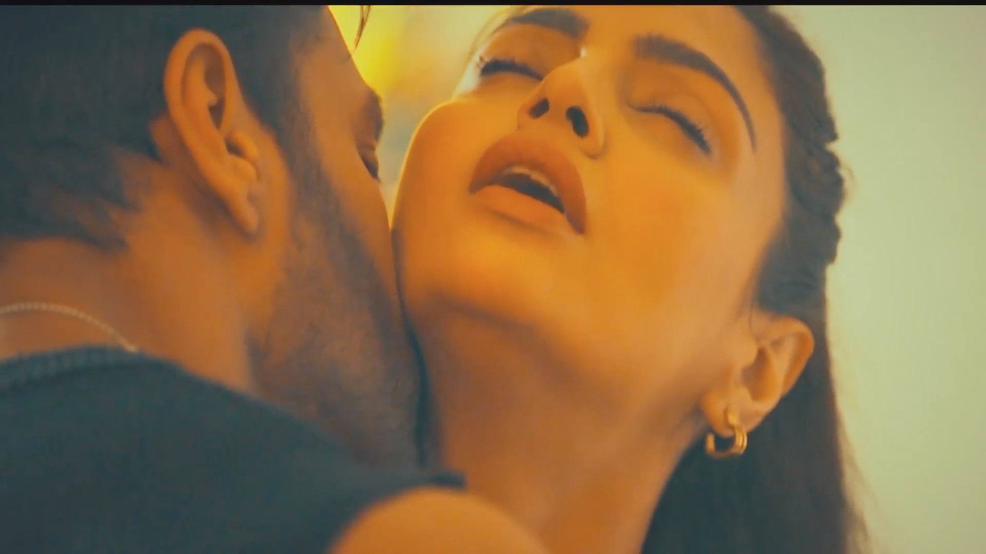 Hasratein (2026) S04E01T06 Hungama Hindi Web Series 1080p WEB DL 4.6GB(1Filmy4Wap.Cloud).mkv snapsho