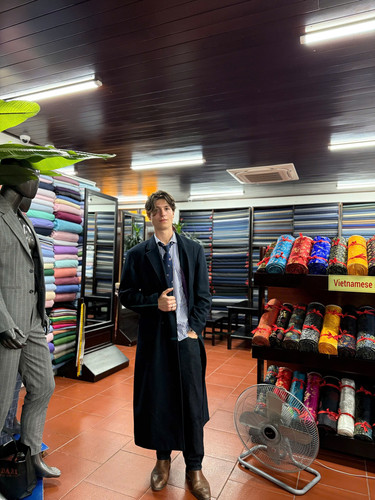 hoi an vietnam tailors.jpg