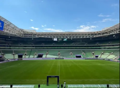 Choque-Rei decisivo: Palmeiras busca retomar liderança em casa diante do São Paulo focado na Sul-americana