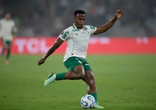 Arias ignora vaias e destaca vitória do Palmeiras como passo rumo à final da Libertadores