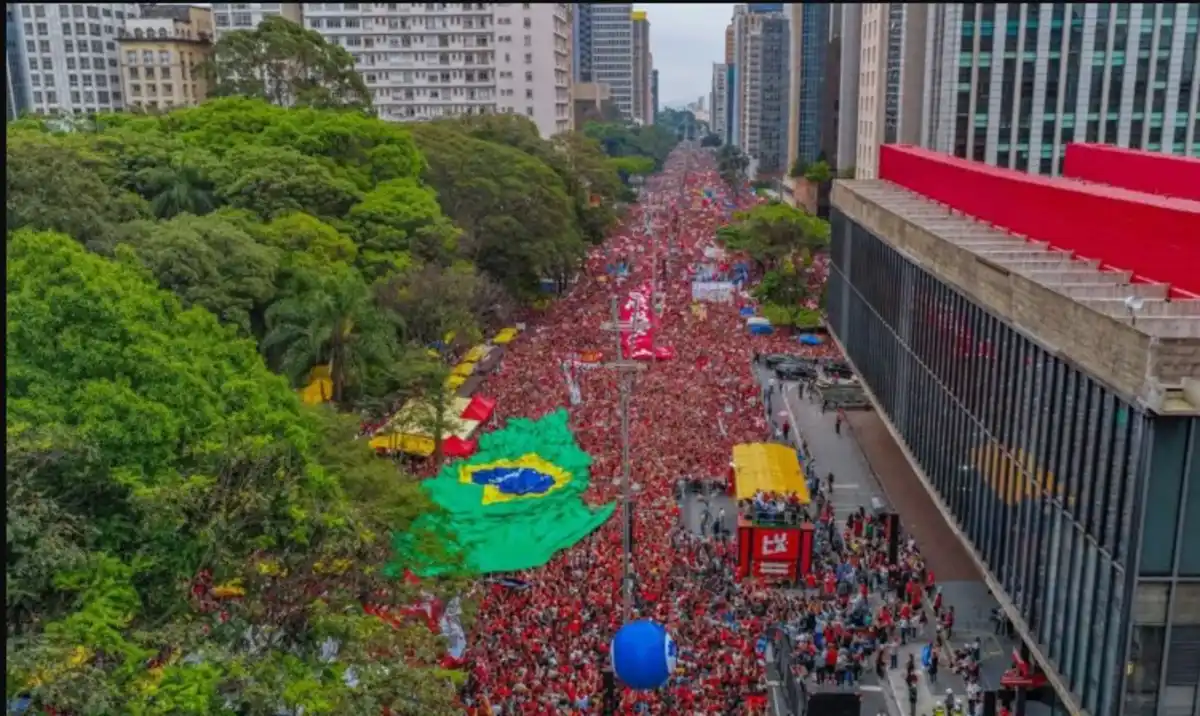 Datafolha confirma empate técnico no segundo turno e crescimento de Lula