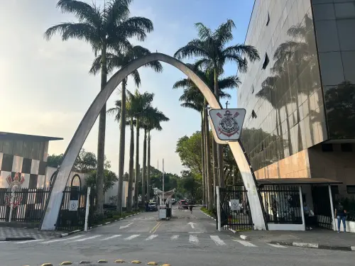 Corinthians avalia recuperação judicial para reverter crise