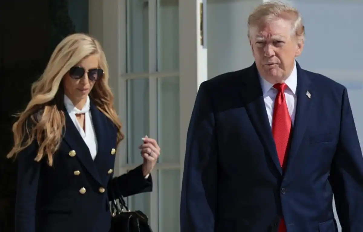 Porta-voz da Casa Branca é demitido por Trump após só cinco dias no cargo