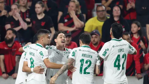Palmeiras reforça ambição pelo título após vitória sólida sobre o Athletico-PR