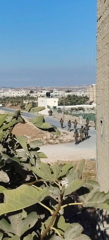 قوات الاحتلال تقتحم مدرسة ذكور ماعين يطا جنوب الخليل...