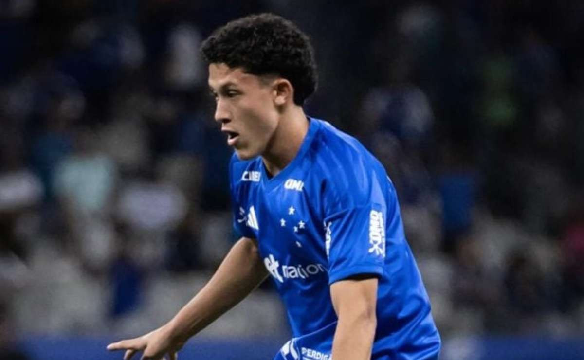 Suspensão de Felipe Morais abre novas possibilidades táticas para o Cruzeiro contra o Grêmio