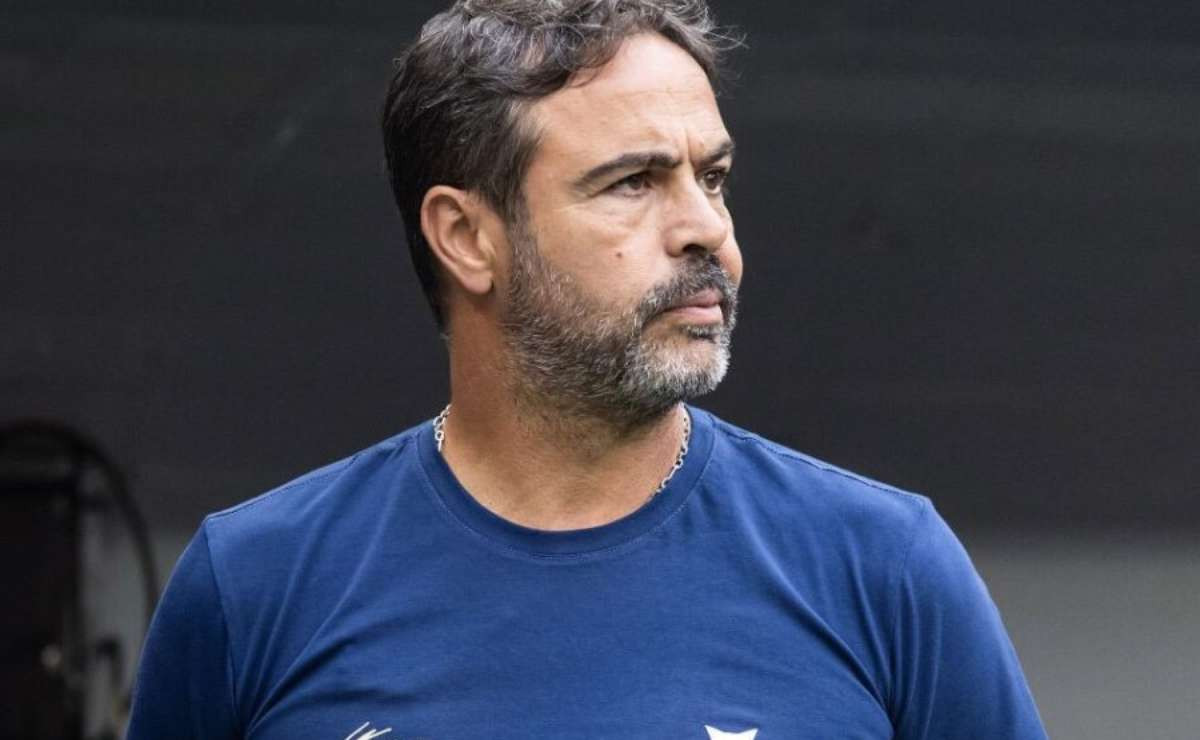 Reavaliação no Cruzeiro: William enfrenta incerteza em futuro após 2027