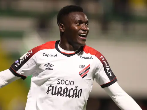 Artilheiro do Brasileirão x Melhor Defesa: Viveros enfrenta a muralha palmeirense