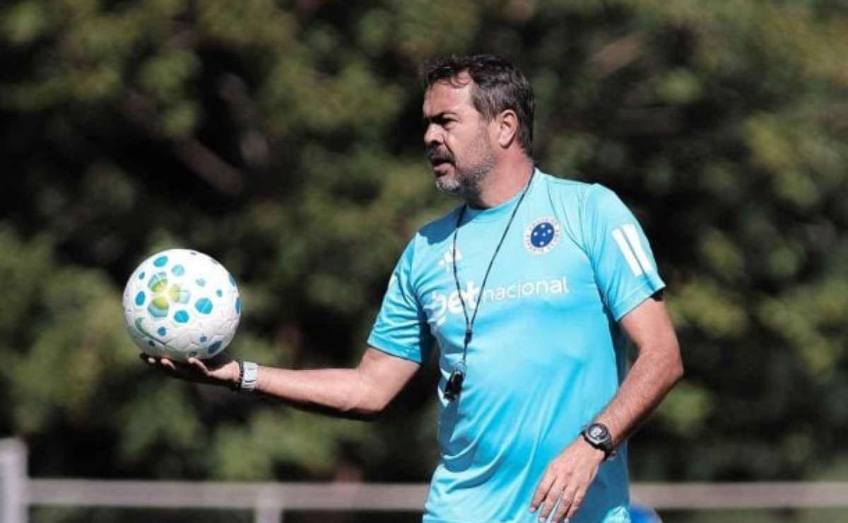 Desfalques à vista: Cruzeiro enfrenta o Grêmio com elenco pressionado por cartões amarelos