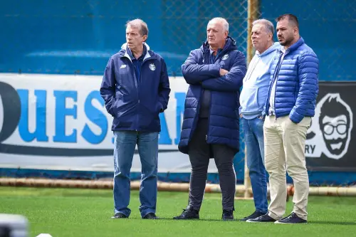 Grêmio ajusta estrutura enquanto foca na sobrevivência na Série A