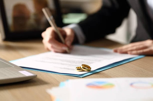 With our committed legal assistance, make your divorce procedure simpler. With their expertise in uncontested divorces in Queens and New York, B&G Divorce Lawyers guarantees a seamless conclusion and a stress-free transition. 
https://bgdivorcelawyersny.com/practice/uncontested-divorce-lawyer-ny/
#UncontestedDivorceNY
#UncontesteddivorceNewYork