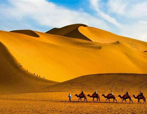 echoing sand mountains 200.jpg