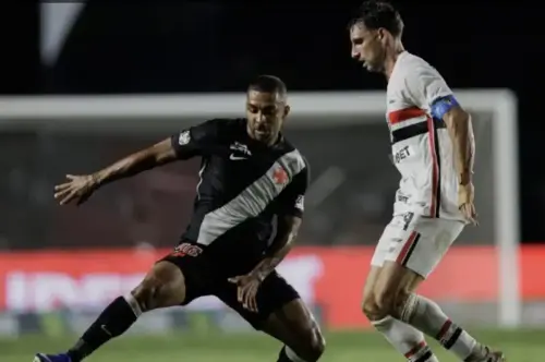 De olho no Boca! Vasco pode poupar titulares contra o São Paulo
