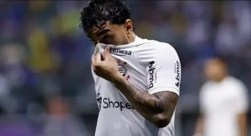 Corinthians leva dois gols em dois minutos, cai no Z-4 e Bidu admite: Desligamos