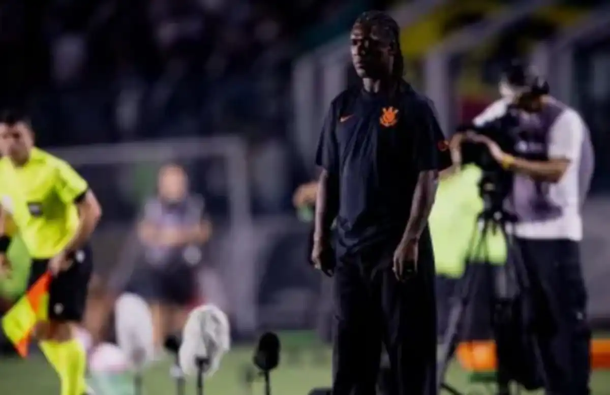Seedorf tira Garro e Bidon, Corinthians leva virada em 2 minutos e afunda no Z-4