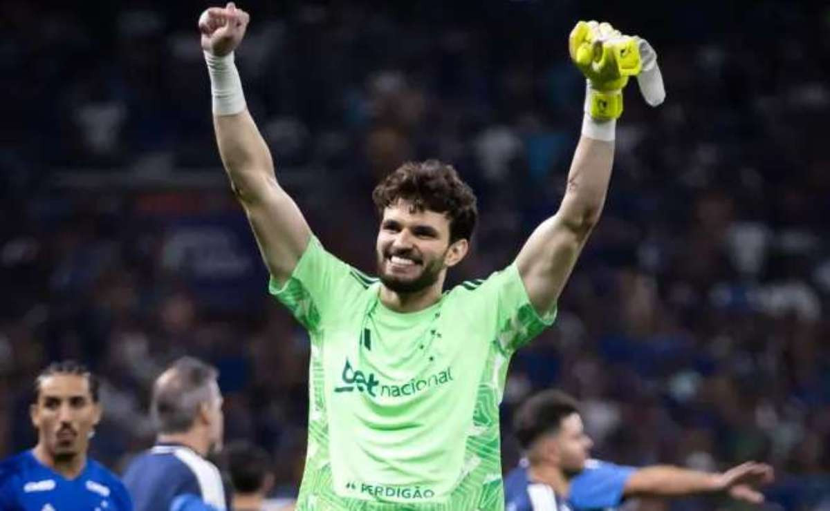 Otávio se despista sobre convocação e foca em desempenho que impulsiona o Cruzeiro rumo à Libertadores