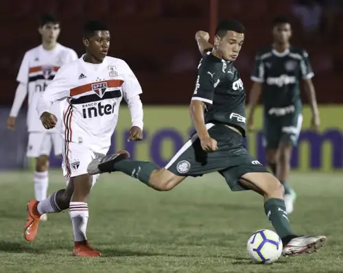 São Paulo enfrenta o Palmeiras no Paulistão sub-20; saiba onde assistir