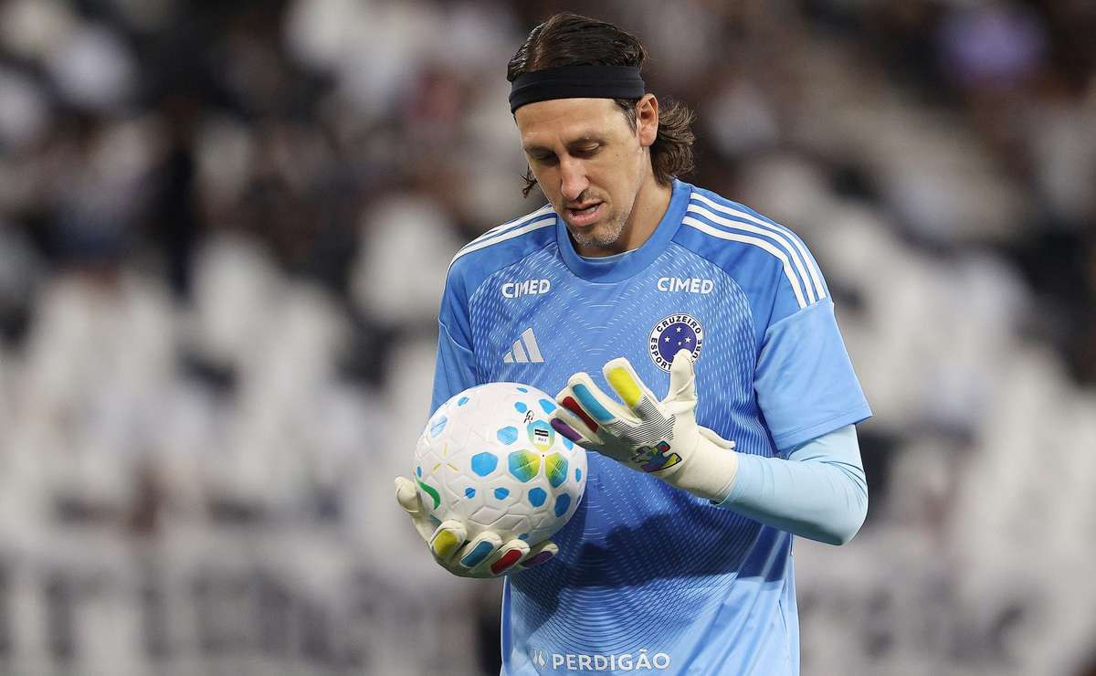 Cássio reflete sobre fracasso na final e transforma dor em aprendizado para a nova temporada do Cruzeiro