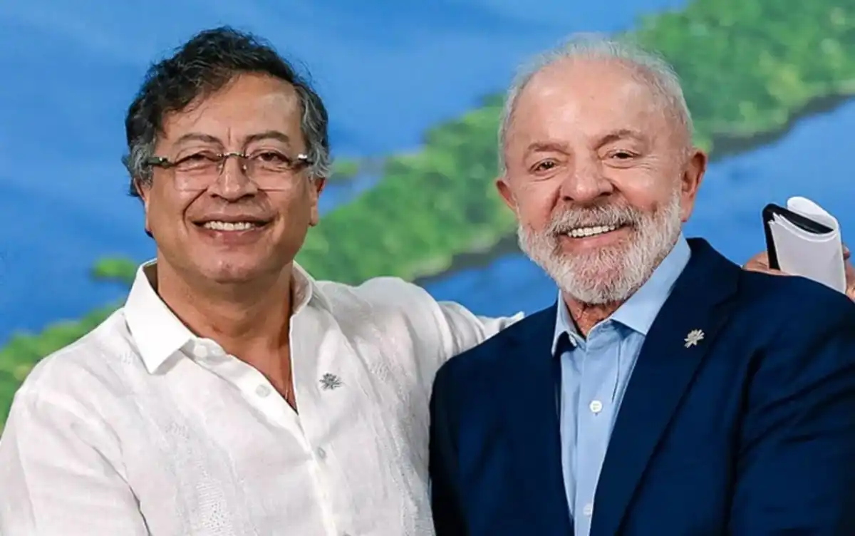 Petro declara apoio a Lula e defende que Brasil reafirme ao mundo o valor da democracia