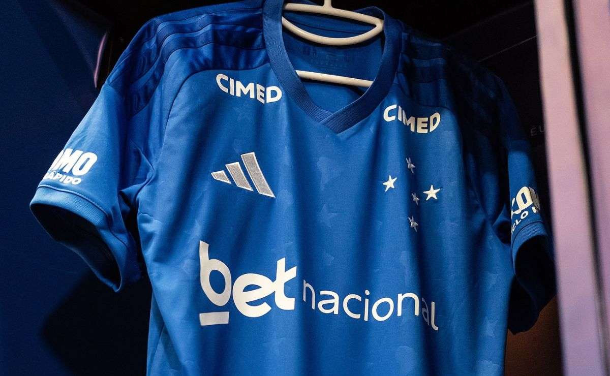 Cruzeiro enfrenta dilema financeiro com saída da Betnacional e busca novo patrocinador para 2026