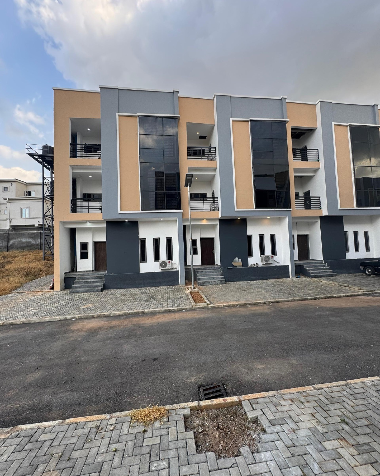 Katampe Extension Residential Terrace Project - Building exterior view 2