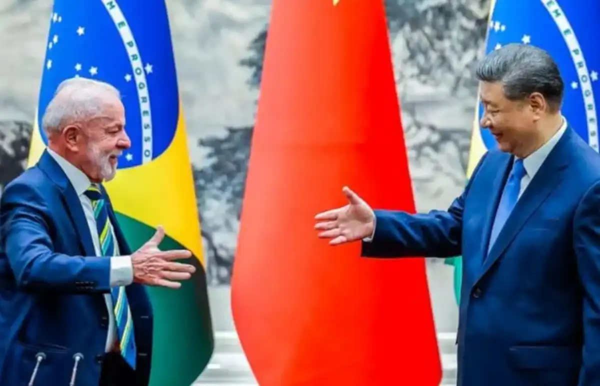 China supera EUA em aprovação na América Latina pela primeira vez desde 1995