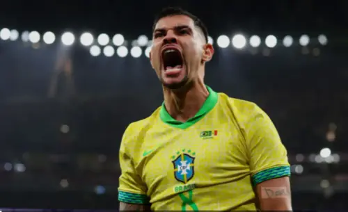 Diniz vê em Bidon virtude de Bruno Guimarães e aposta em joia do Corinthians