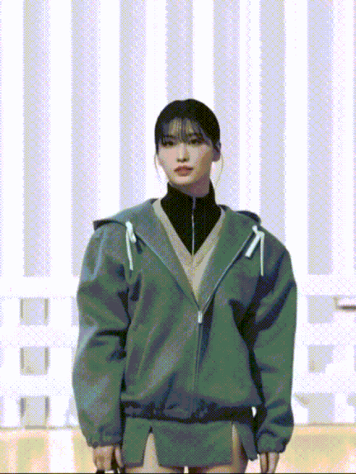 Momo 031026.gif