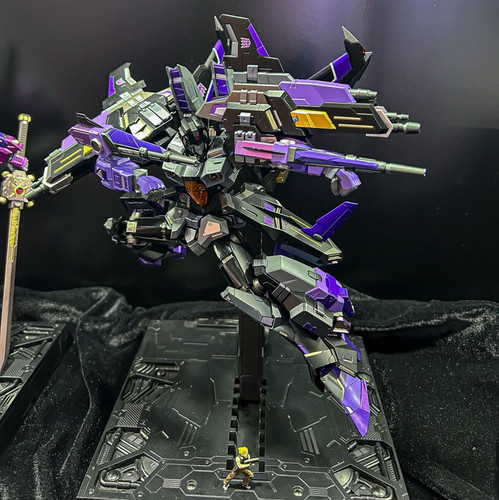15 Kuro Kara Kuri Skywarp.jpg