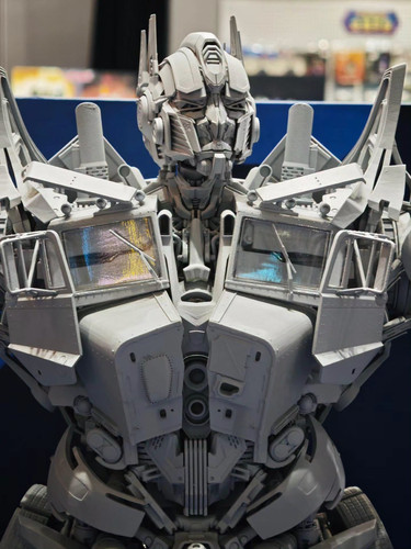 IIES Transformers 2007 Optimus Prime 04