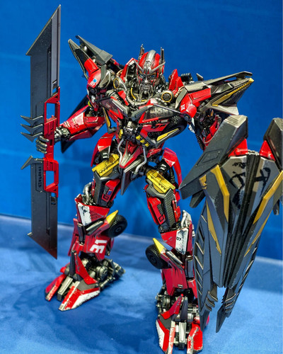 AMK PRO Dark Of The Moon Sentinel Prime 01.jpg