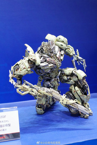 AMK PRO Dark Of The Moon Megatron Standard Ver 12.jpg