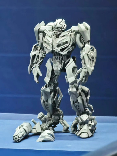 AMK PRO The Last Knight Bumblebee 01.jpg
