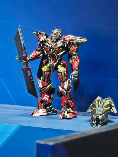 AMK PRO Dark Of The Moon Sentinel Prime 05.jpg