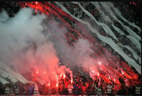 MORUMBIS LOTADO! São Paulo bate recorde de público na temporada contra o Boca