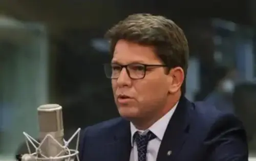 FARRA DAS EMENDAS! Mario Frias e aliado direcionam R$ 920 mil de verba pública para empresas do presidente de clube de tiro!