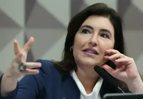Simone Tebet lança ofensiva contra farra de cartões de crédito do Banco Master